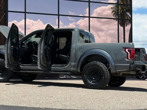 Used 2018 Ford F150 Raptor w/ Equipment Group 802A Luxury AWD/4WD image 27