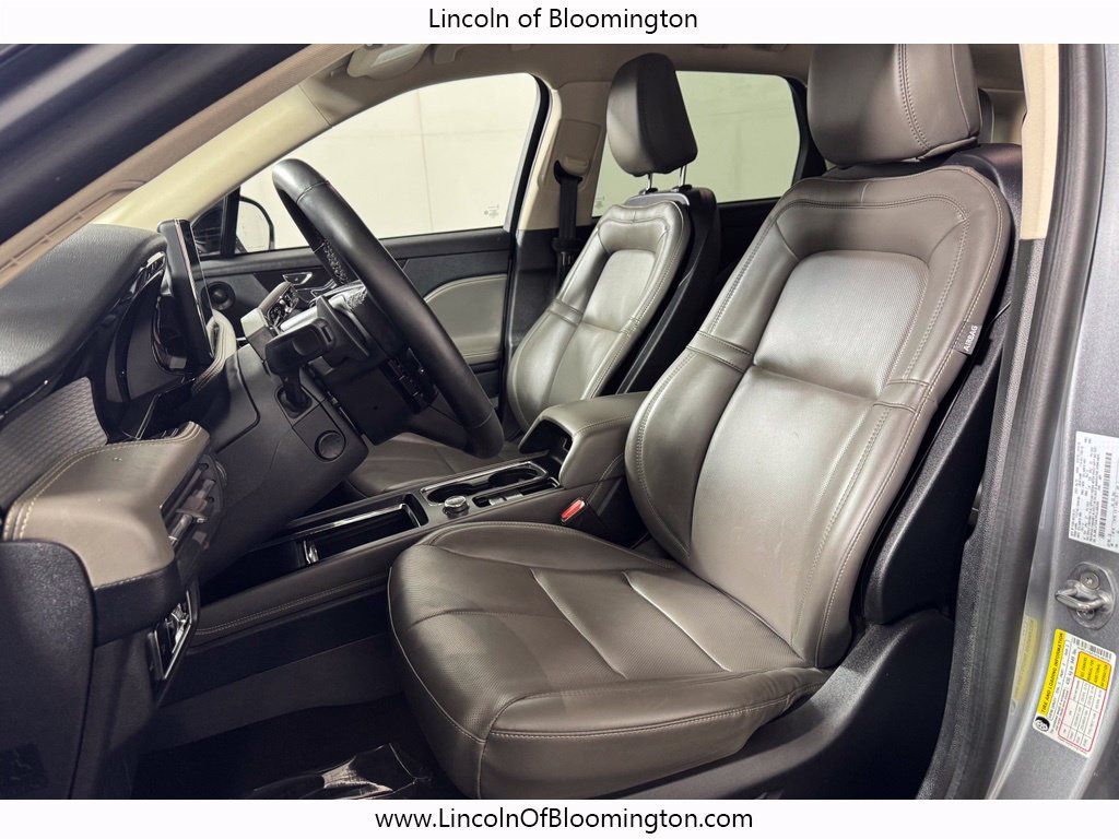 Used 2023 Lincoln Corsair AWD w/ Equipment Group 102A image 16