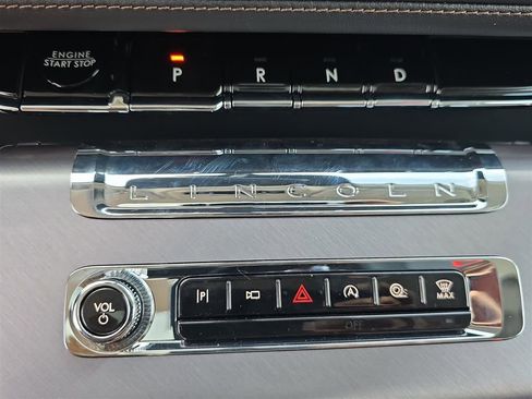 New 2025 Lincoln Aviator 2WD w/ Equipment Group 101A image 22