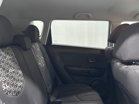 Used 2011 Kia Soul + FWD image 26