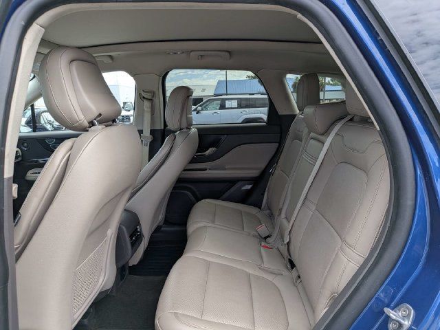 Used 2020 Lincoln Corsair Reserve FWD image 13
