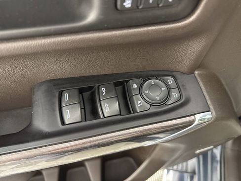 Used 2019 Chevrolet Silverado 1500 LTZ w/ LTZ Premium Package image 13