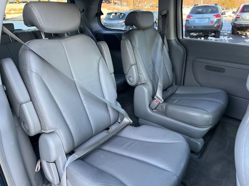 Used 2007 Kia Sedona EX w/ Luxury Pkg image 15