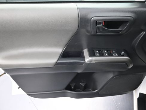 Used 2023 Toyota Tacoma SR5 w/ Technology Package image 24