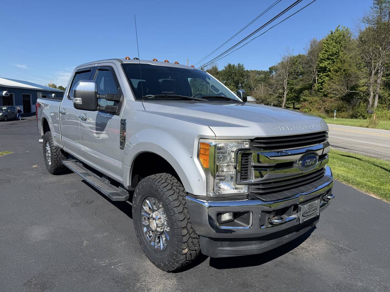 Used 2017 Ford F250 XLT w/ XLT Premium Package AWD/4WD image 3