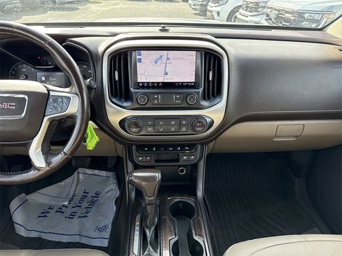 Used 2019 GMC Canyon SLT w/ Driver Alert Package image 16