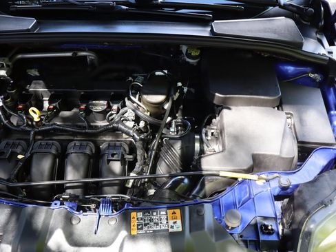 Used 2014 Ford Focus Titanium FWD image 39