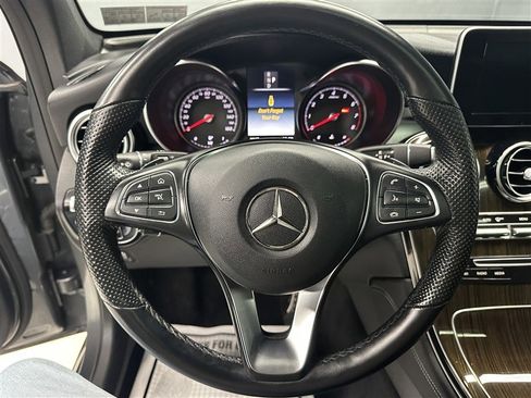 Used 2019 Mercedes-Benz GLC 300 4MATIC w/ AMG Line image 21