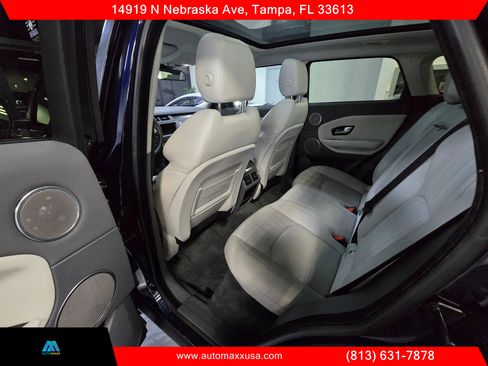 Used 2018 Land Rover Range Rover Evoque SE image 23