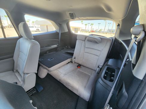 Used 2020 Honda Pilot EX image 14