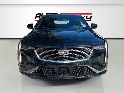 Used 2025 Cadillac CT4 Premium Luxury image 2
