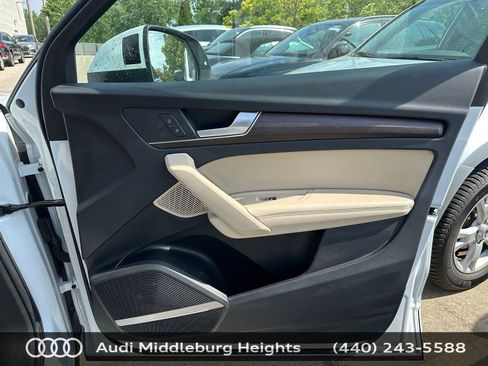 Used 2023 Audi Q5 2.0T Premium Plus w/ Premium Plus Package AWD/4WD image 21