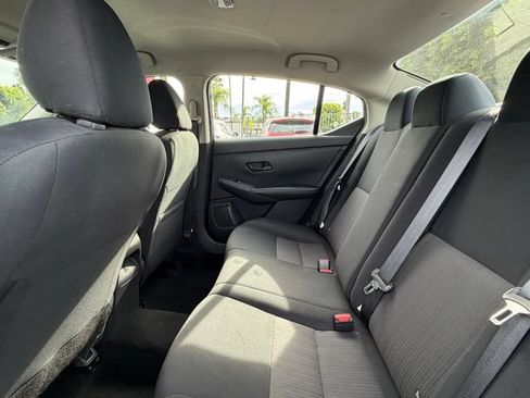 Used 2024 Nissan Sentra SV FWD image 33