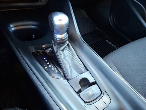 Used 2018 Toyota C-HR XLE image 14