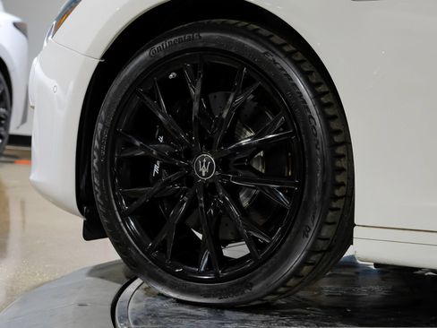 Used 2023 Maserati Ghibli GT RWD image 59