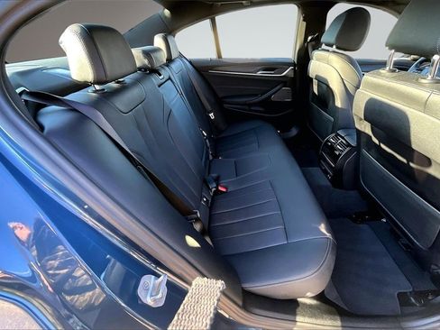 Used 2023 BMW 530i xDrive w/ Premium Package image 24