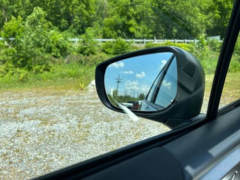 Certified 2025 Subaru Impreza 2.0i image 10