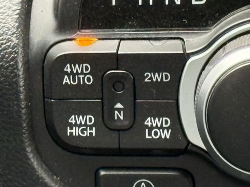 Used 2021 RAM 1500 Big Horn image 21