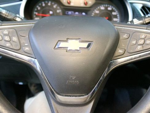 Used 2023 Chevrolet Malibu LT FWD image 19