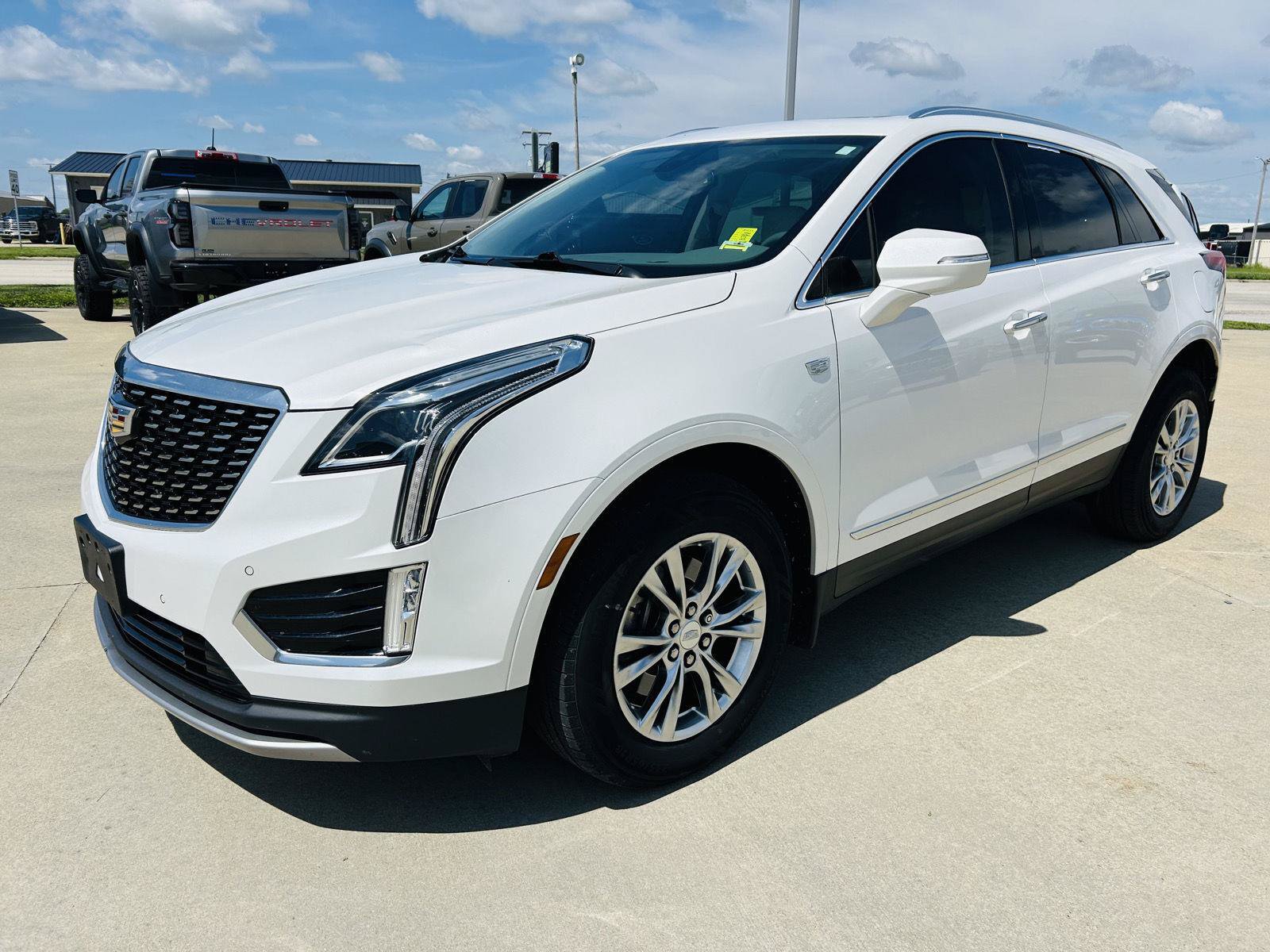 Used 2020 Cadillac XT5 Premium Luxury w/ LPO, Floor Liner Package FWD image 35