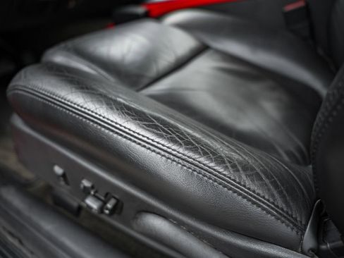 Used 2003 Chevrolet SSR w/ Preferred Equipment Group image 32