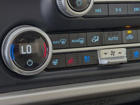 Used 2024 Ford Expedition Max Limited image 25