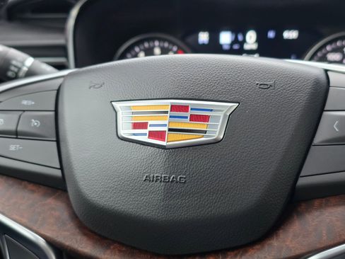 Used 2024 Cadillac XT5 Premium Luxury w/ Technology Package image 32