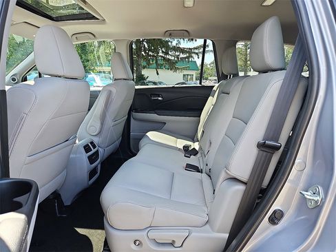 Used 2022 Honda Pilot EX-L image 12