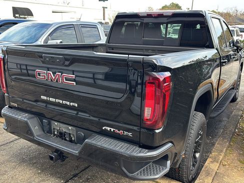 Used 2023 GMC Sierra 1500 AT4X image 5