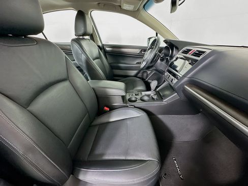 Used 2016 Subaru Legacy 3.6R Limited image 32