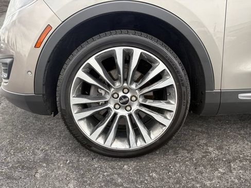 Used 2016 Lincoln MKX Reserve w/ Equipment Group 102A AWD/4WD image 14