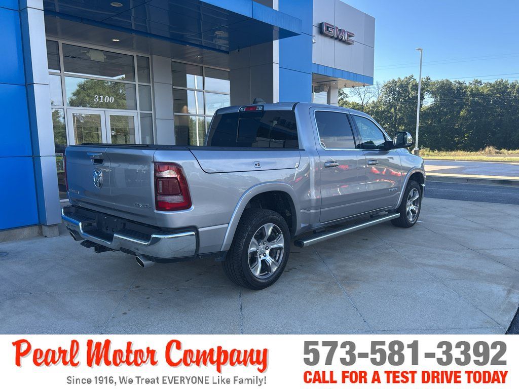 Used 2022 RAM 1500 Laramie AWD/4WD image 4