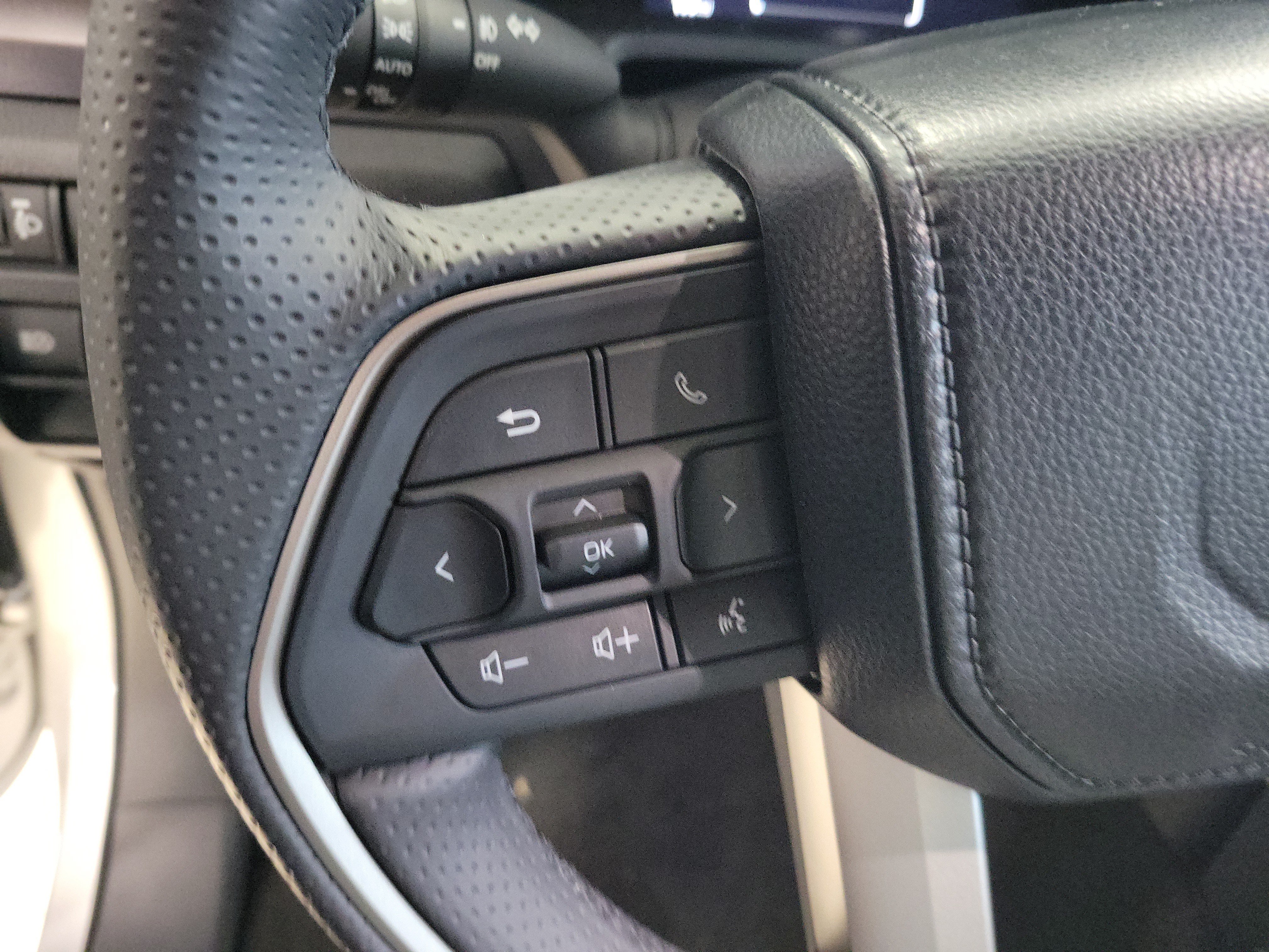 Used 2026 Toyota 4Runner SR5 AWD/4WD image 22