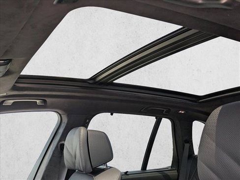 New 2026 BMW X5 xDrive50e w/ Executive Package AWD/4WD image 15