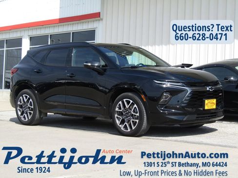 Used 2025 Chevrolet Blazer RS image 1