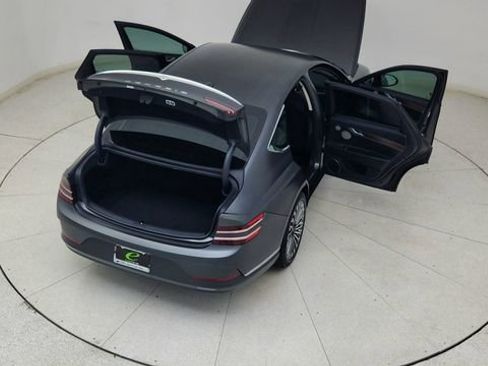 Used 2024 Genesis G80 image 86