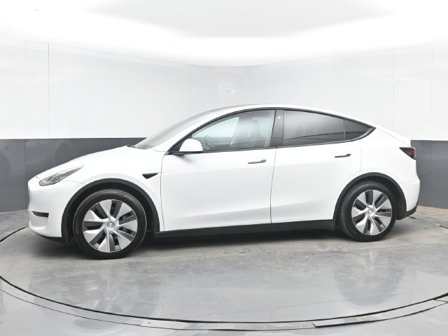 Used 2022 Tesla Model Y Long Range AWD/4WD image 11