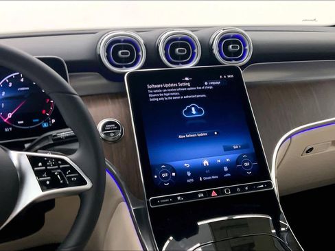 New 2026 Mercedes-Benz GLC 300 image 26