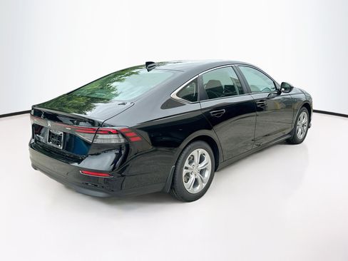 Used 2025 Honda Accord LX image 7