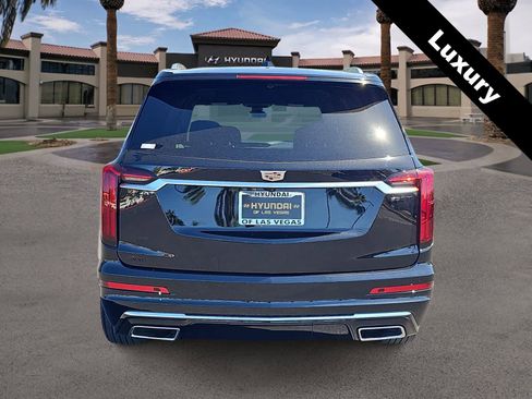 Used 2023 Cadillac XT6 Luxury AWD/4WD image 7