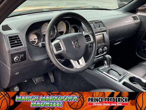 Used 2014 Dodge Challenger SXT Plus image 11