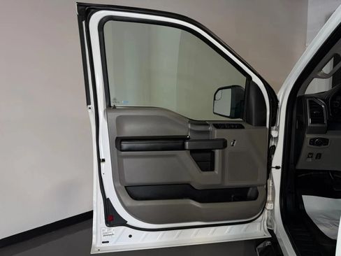 Used 2015 Ford F150 XLT w/ Equipment Group 302A Luxury AWD/4WD image 20