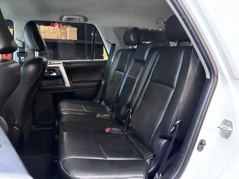 Used 2016 Toyota 4Runner SR5 AWD/4WD image 21