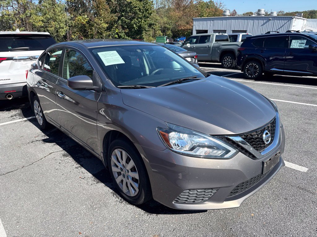 Used 2017 Nissan Sentra SV w/ Driver's Assist Package FWD image 1