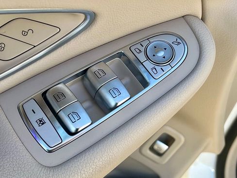 Certified 2022 Mercedes-Benz GLC 300 4MATIC image 16