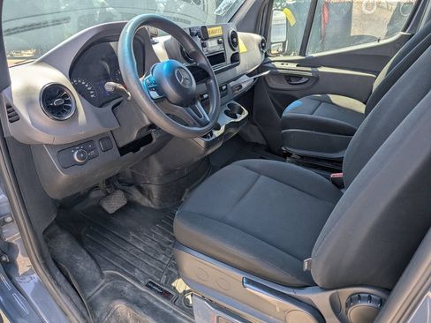 Used 2019 Mercedes-Benz Sprinter 144 image 13