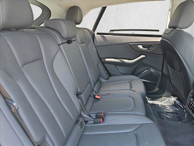 Used 2023 Audi Q8 Prestige AWD/4WD image 23