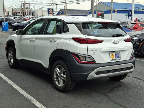 Used 2022 Hyundai Kona SE AWD/4WD image 3