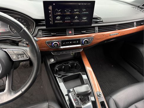 Used 2022 Audi A4 2.0T Premium w/ Convenience Package image 12