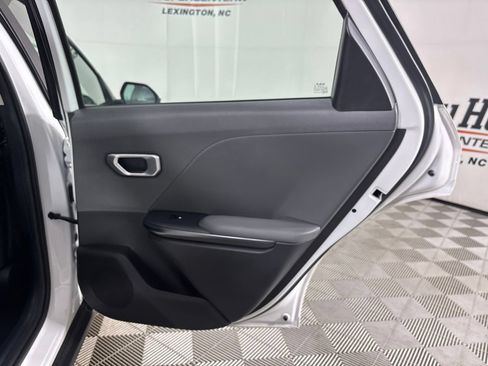 Used 2025 Kia K4 FWD image 25
